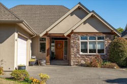616 Attenborough St  Parksville, BC V9P 1A5
