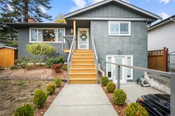 524 Warren Ave  Saanich, BC V8Z 2J5