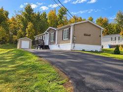 27 Kate ST Grand Falls, NB E3Z 1A6