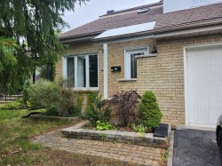 3812 Rue Lévesque  Longueuil (Saint-Hubert), QC J3Y 8G6