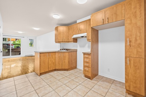 2-1834 Rue Frontenac , Montréal (Ville-Marie), QC H2K 2Z1 4