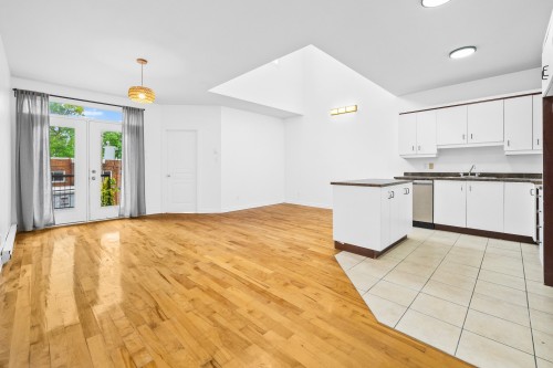 6242 Rue D'Iberville , Montréal (Rosemont/La Petite-Patrie), QC H2G 2C4 4