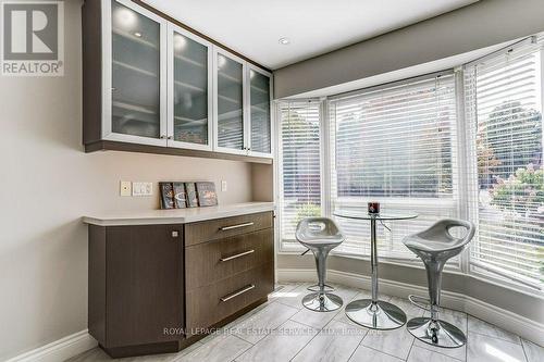 Under-cabinet lighting. - 1770 Hyde Mill Crescent, Mississauga, ON 
