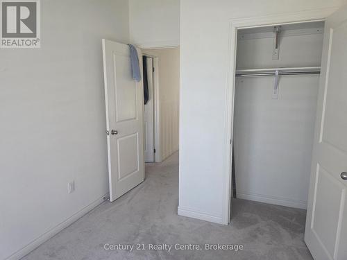 204 FRUITVALE CIRCLE , Brampton, Ontario L7A 5C4 5