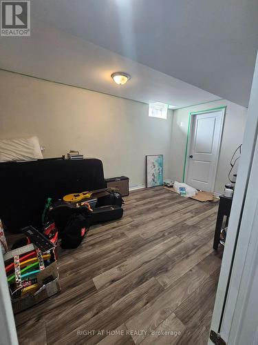 36 PEACOCK CRESCENT , Ajax, Ontario L1T 0C5 4
