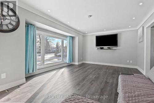 UPPER UNIT - 8327 PARKWAY DRIVE , Niagara Falls (Chippawa), Ontario L2G 6W8 5