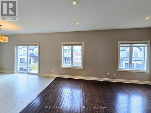 23 - 2587 SHEFFIELD BOULEVARD , London South (South U), Ontario N6M 0G4 3