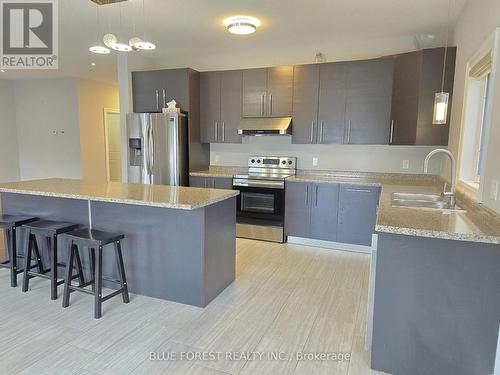23 - 2587 SHEFFIELD BOULEVARD , London South (South U), Ontario N6M 0G4 5