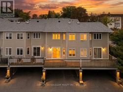 1137 CHIMNEY HILL WAY Ottawa, ON K1J 8Z7