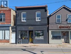 365 E BARTON Street E Unit# 2 Hamilton, ON L8L 2X8