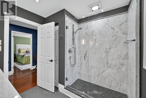 13 Lynhurst Avenue, Ottawa, ON 