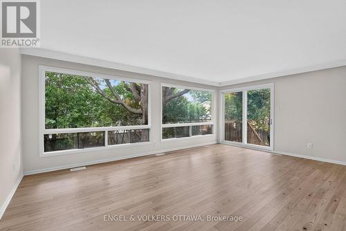 35 Bedford Crescent, Ottawa, ON 