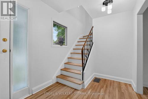 35 Bedford Crescent, Ottawa, ON 
