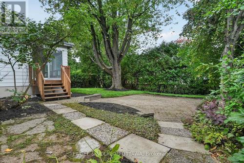 35 Bedford Crescent, Ottawa, ON 