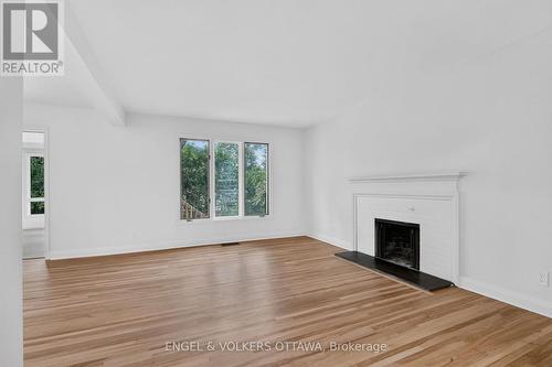 35 Bedford Crescent, Ottawa, ON 