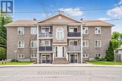 102 - 1005 LAURIER ROUTE  Clarence-Rockland, ON K4K 1T7