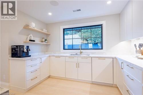 841 Danforth Place, Burlington, ON 