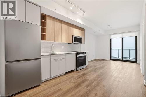 2075 LAKESHORE Road Unit# 1106 , Burlington, Ontario L7R 1E2 2