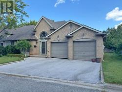 7 - 26 RED HAVEN DRIVE  Grimsby, ON L3M 5K2