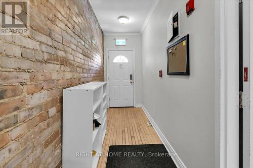 MAIN & LOWER - 182 MUTUAL STREET , Toronto, Ontario M5B 2B3 4