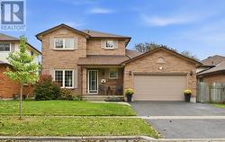 17 CLOVERFIELD STREET Clarington, ON L1E 1K4