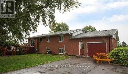 4823 THIRTY ROAD N , Lincoln (Beamsville), Ontario L3J 1W2 3