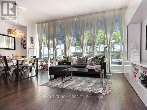 G21 - 350 WELLINGTON STREET W , Toronto, Ontario M5V 3W9 3