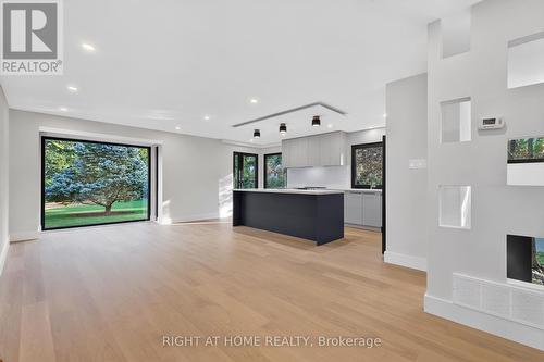 3361 Rhonda Valley, Mississauga, ON 