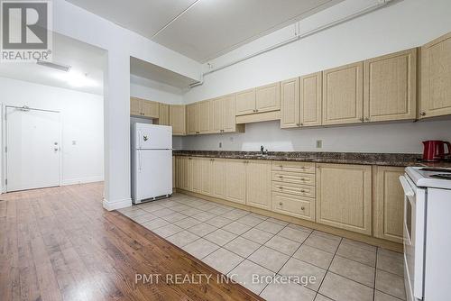 208 - 150 COLBORNE STREET E , Brantford, Ontario N3T 2G6 5