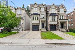 192 ERSKINE AVENUE Toronto, ON M4P 1Z4