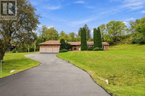 4 MCNAMARA COURT  Ajax, ON L1T 4W6