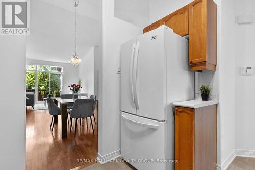 17 Quinterra Court, Ottawa, ON 
