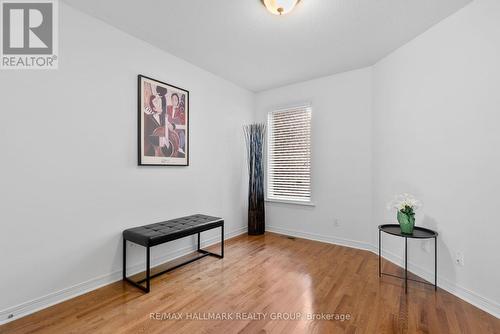 17 Quinterra Court, Ottawa, ON 