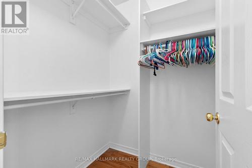 17 Quinterra Court, Ottawa, ON 