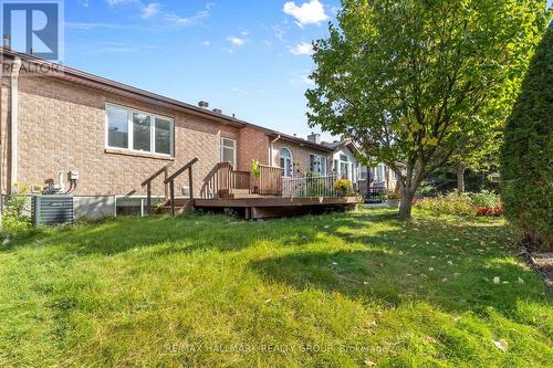 17 Quinterra Court, Ottawa, ON 