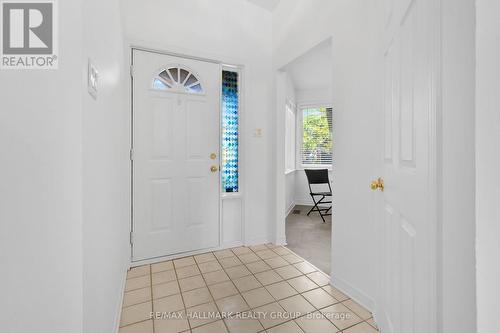 17 Quinterra Court, Ottawa, ON 
