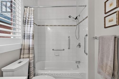 111 Bartlett Private, Ottawa, ON 