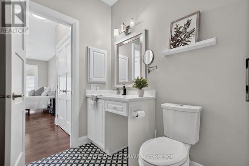111 Bartlett Private, Ottawa, ON 