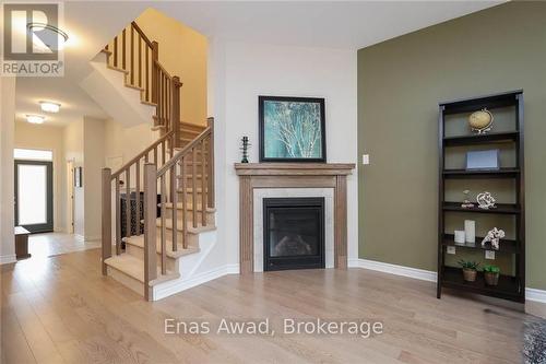 459 WARMSTONE DRIVE , Ottawa, Ontario K2S 2J7 4
