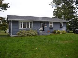 103 Oak Drive  Sherwood, PE C1A 7Y8