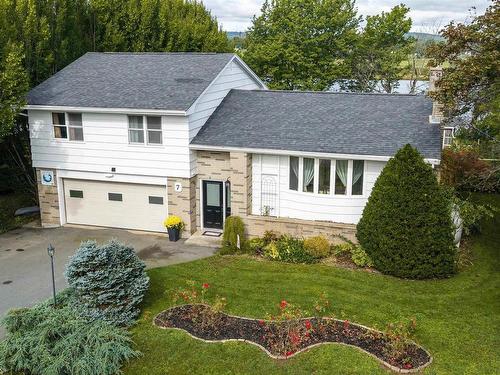 7 Lakeview Drive  Windsor, NS B0N 2T0