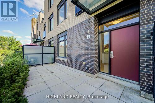9 - 4070 PARKSIDE VILLAGE DRIVE , Mississauga, Ontario L5B 0K2 2