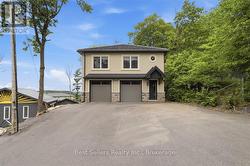 54 FLORENCE STREET W Huntsville, ON P1H 1V5