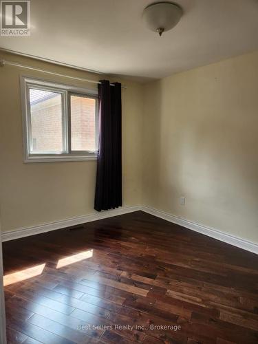 12 Bowshelm Court, Mississauga, ON 