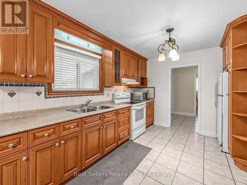 3570 Autumn Harvest Drive, Mississauga, ON 