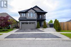 214 CARDINAL CRESCENT Welland, ON L3C 0B1
