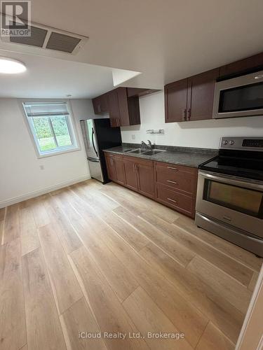 84 CONFEDERATION ROAD , Halton Hills, Ontario L7G 3R8 5