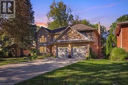 152 SEYMOUR Drive Hamilton, ON L9G 4N6