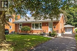 135 PATRICIA Avenue  Kitchener, ON N2M 1J5