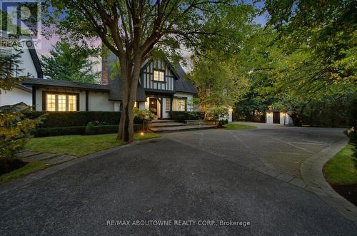 426 TRAFALGAR ROAD  Oakville, ON L6J 3H7